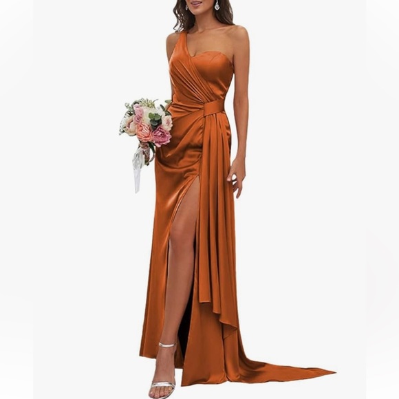 Elegant Burnt Orange One Shoulder Evening Gown - Picture 1 of 6